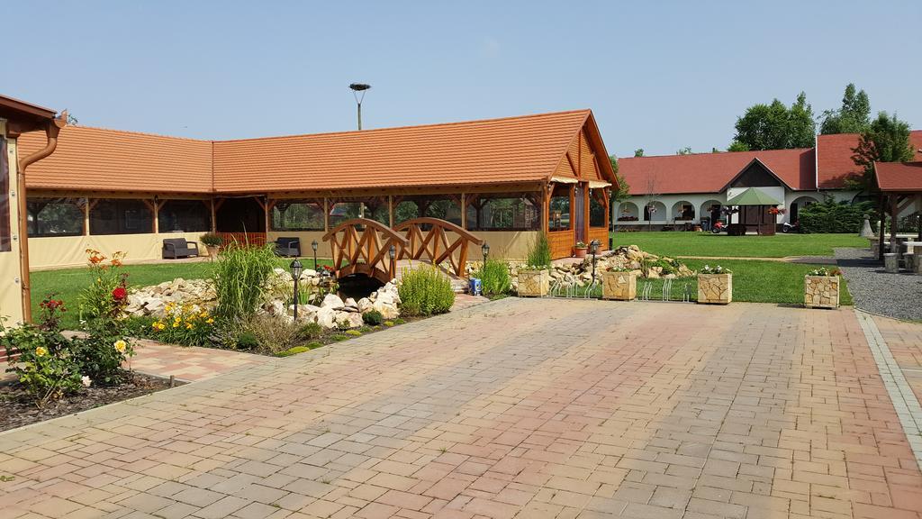 Sovirag Vendeghaz Hotel Vườn quốc gia Hortobágy Ngoại thất bức ảnh